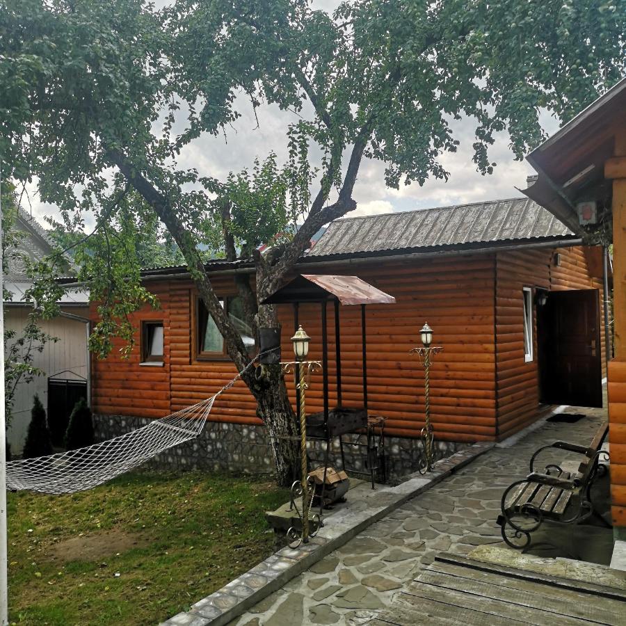 Kotiedzh U Mariny Yaremche Exterior foto